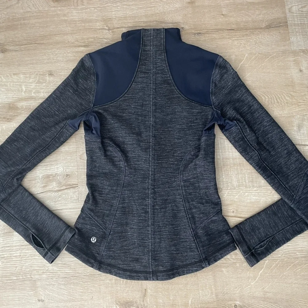 {RARE} Lululemon - Reversible Slub Denim Forme Jacket W4A47S | Inkwell | Size 4